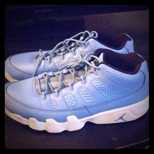 Jordan 9 Low Pantone Size 9